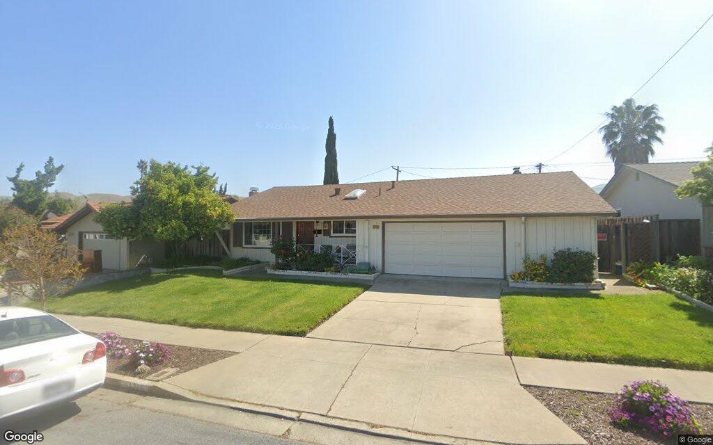 41716 Chadbourne Drive - Google Street View